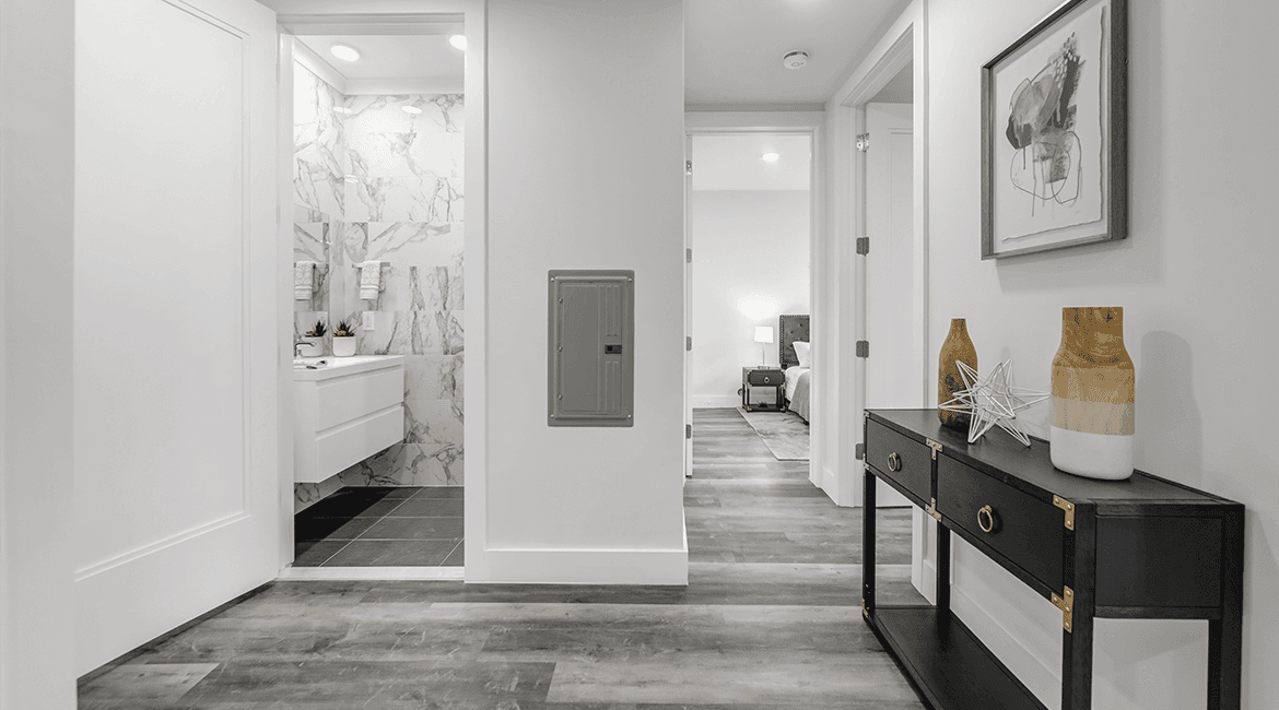 Hudson Heights - Closet